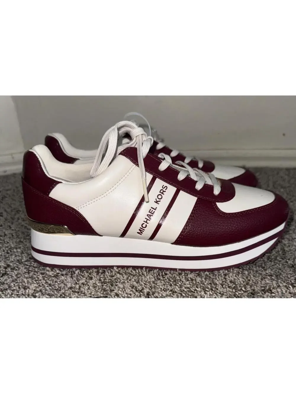 NEW Michael Michael Kors Women Sneaker Size 10 No Box